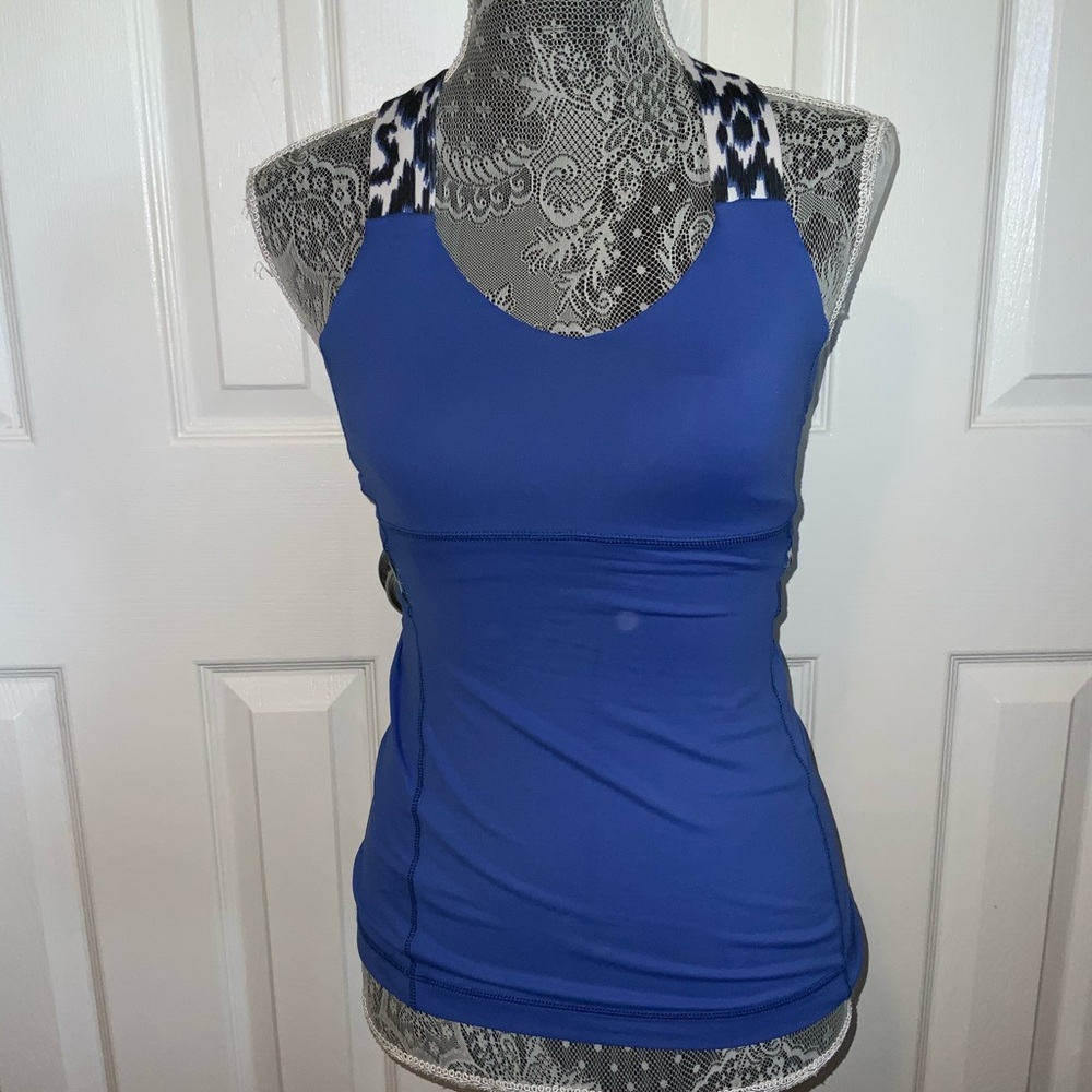 Lululemon animal print workout top size 4